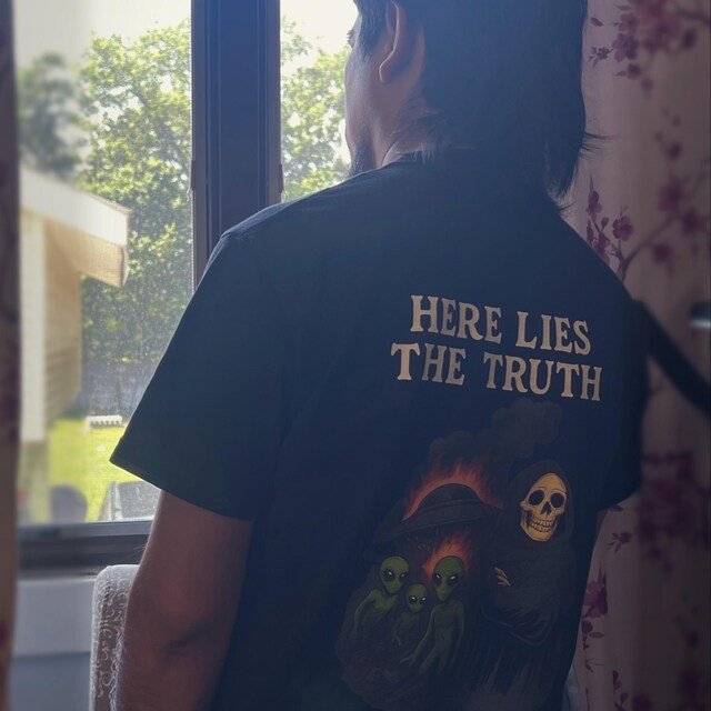 Here Lies the Truth T Shirt - Thousand Year Co
